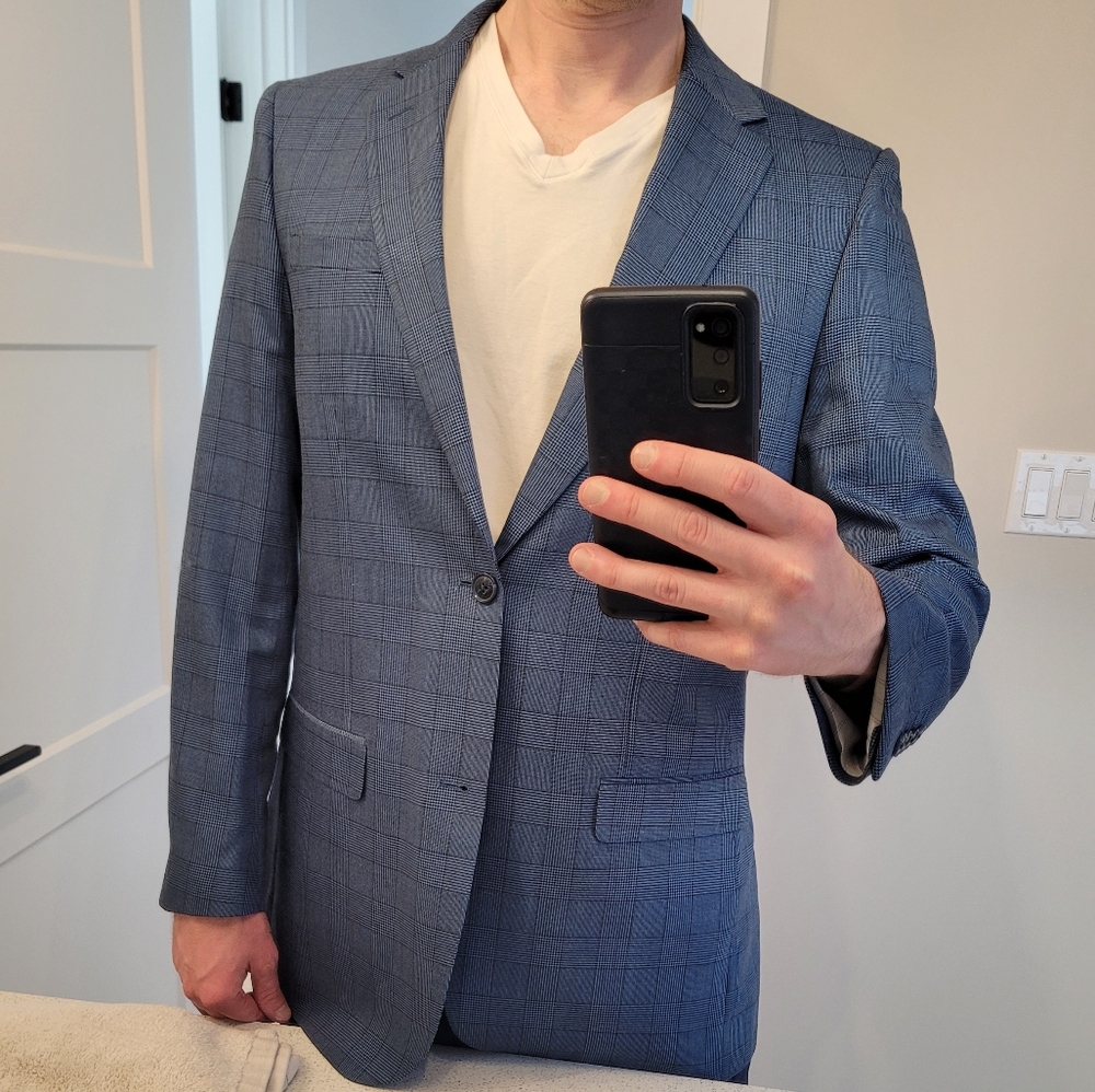 Men's Alain Dupetit Sky Blue 3 Piece Suit. 40 L Jacket, Vest and 32x32 Pants